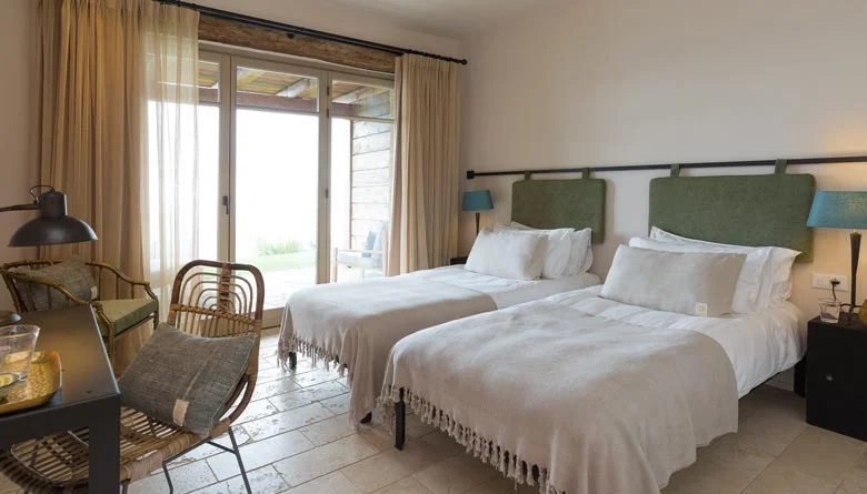 Unplug & Reconnect: A Digital DETOX Retreat
